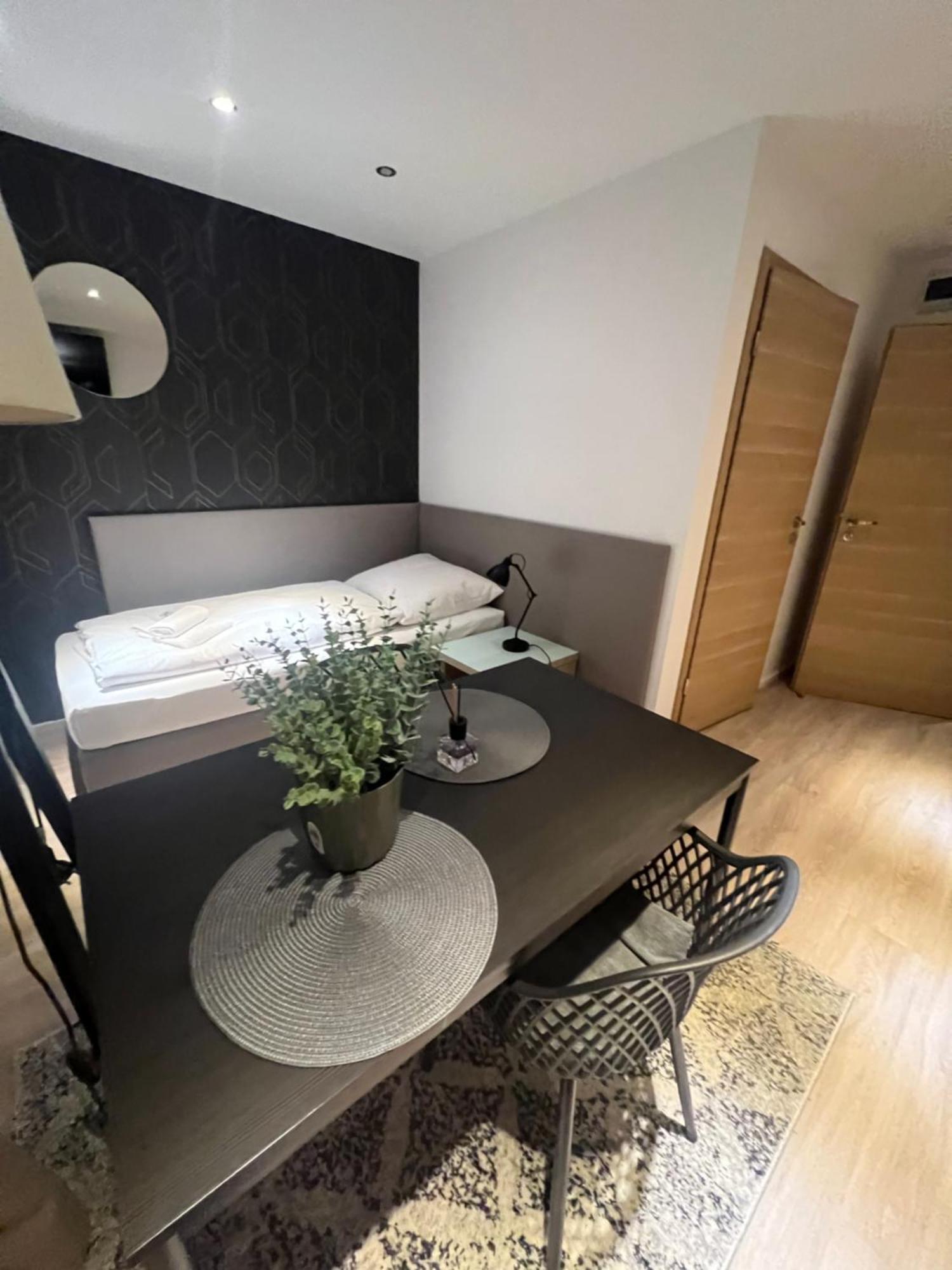 Alpha Rooms Backnang Eksteriør bilde